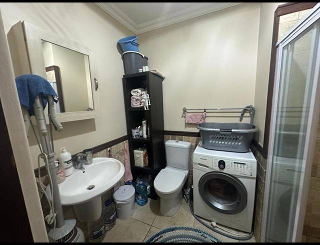 1 BEDROOM PROPERTY TO RENT IN NEWLANDS